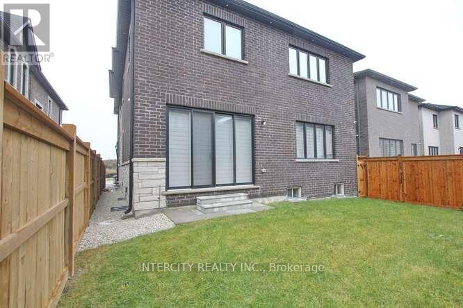 19 Galvin Avenue, Caledon, Ontario  L7C 4M5 - Photo 50 - W12562142