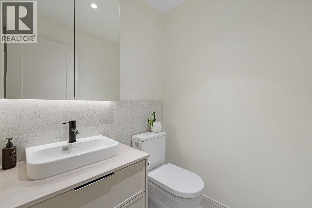 27 632 E 3rd Street, North Vancouver, British Columbia V7L 1G7 - Photo 16 - R3068575