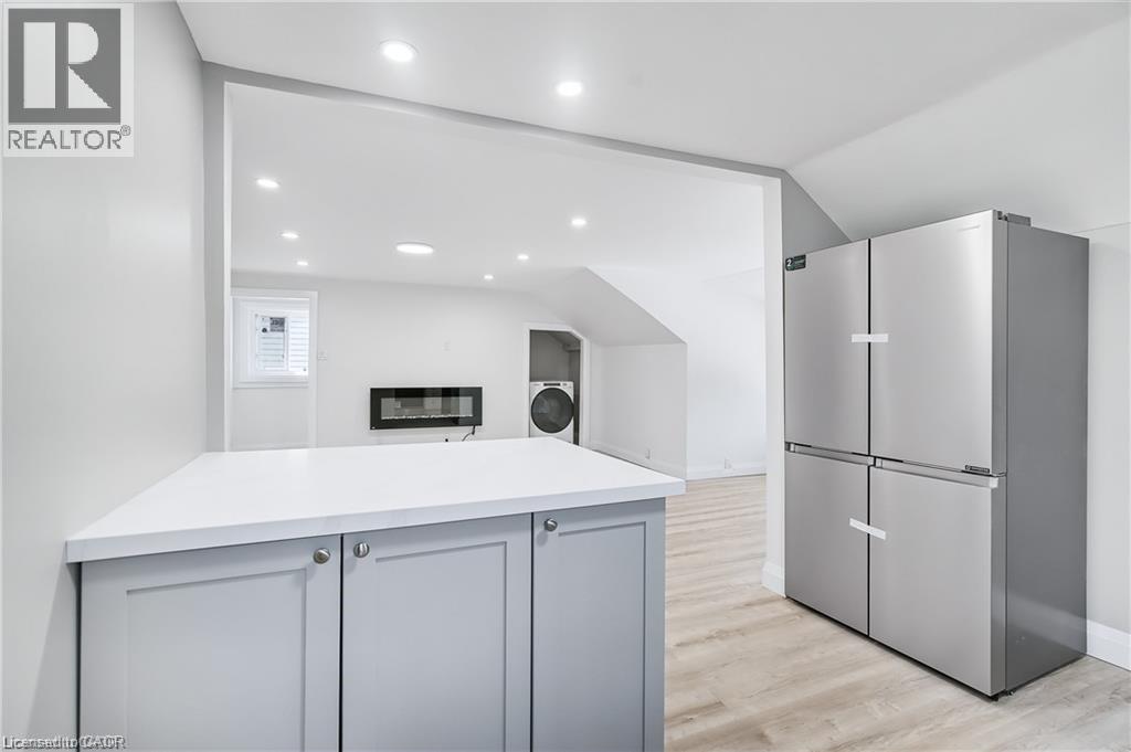 10 Comet Avenue Unit# 2, Hamilton, Ontario  L8H 7E5 - Photo 6 - 40789445