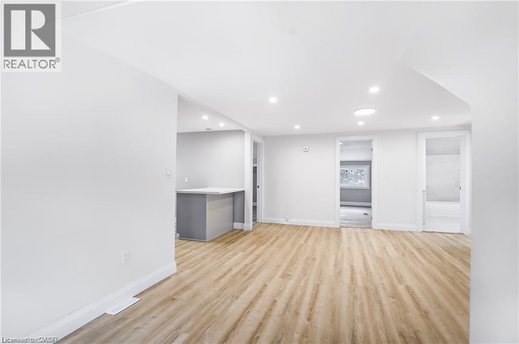 10 Comet Avenue Unit# 2, Hamilton, Ontario  L8H 7E5 - Photo 4 - 40789445