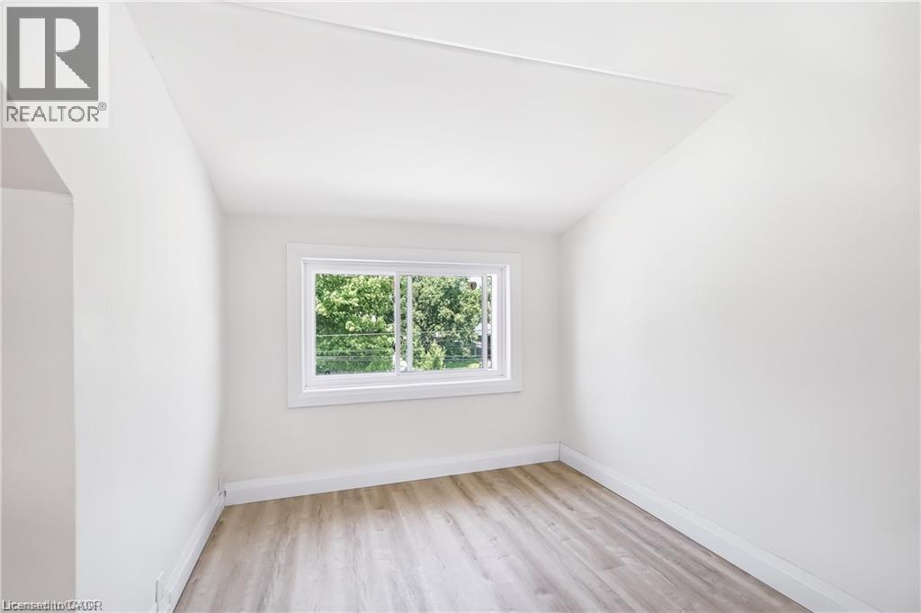 10 Comet Avenue Unit# 2, Hamilton, Ontario  L8H 7E5 - Photo 9 - 40789445