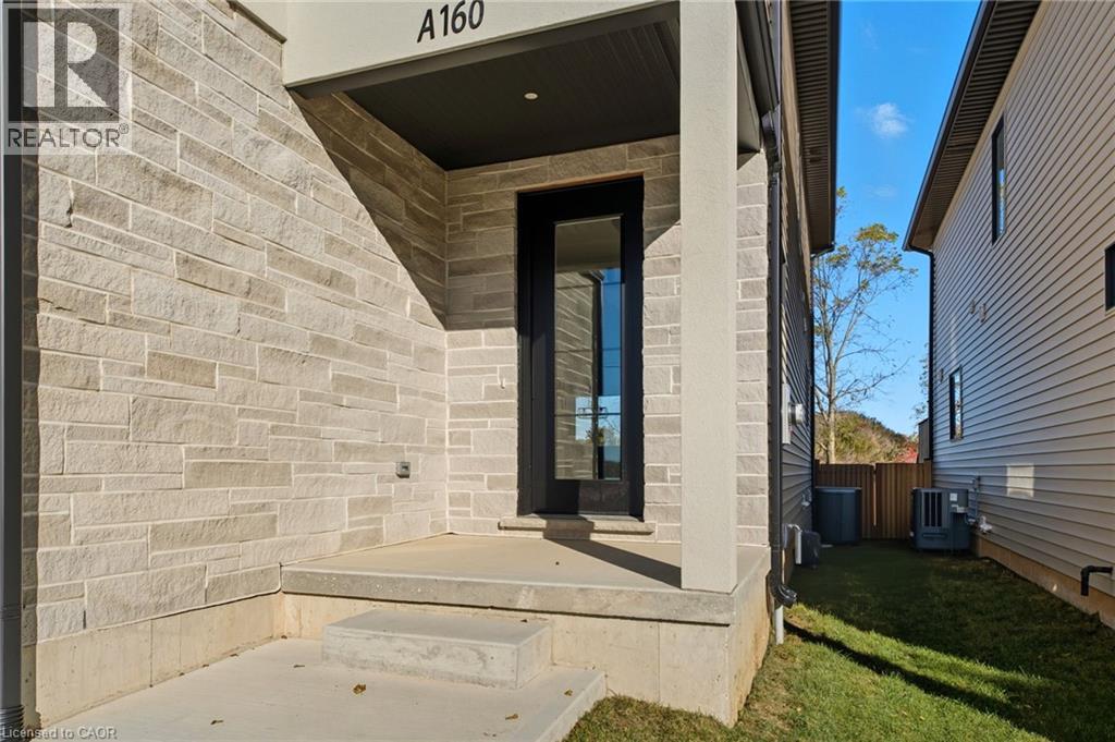 160a Concession Street W, Tillsonburg, Ontario  N4G 4G8 - Photo 2 - 40779985