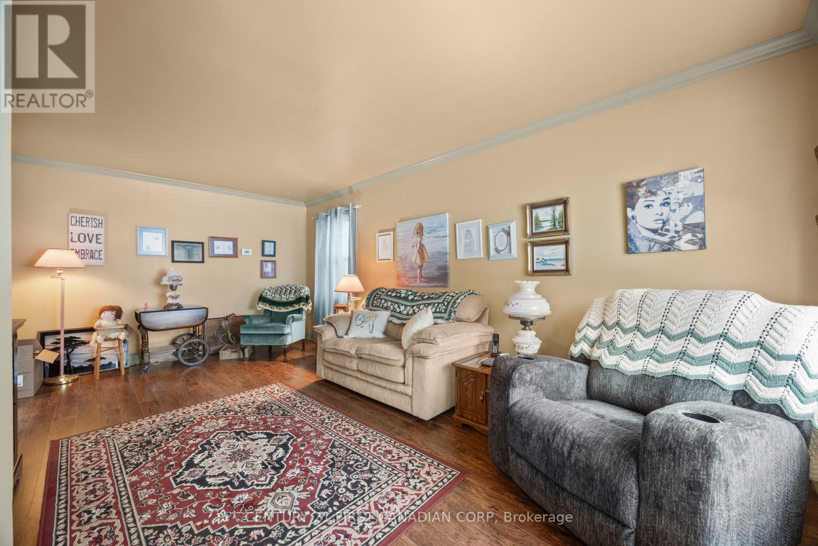 265 Short Avenue, London East, Ontario  N5W 1W3 - Photo 7 - X12562182