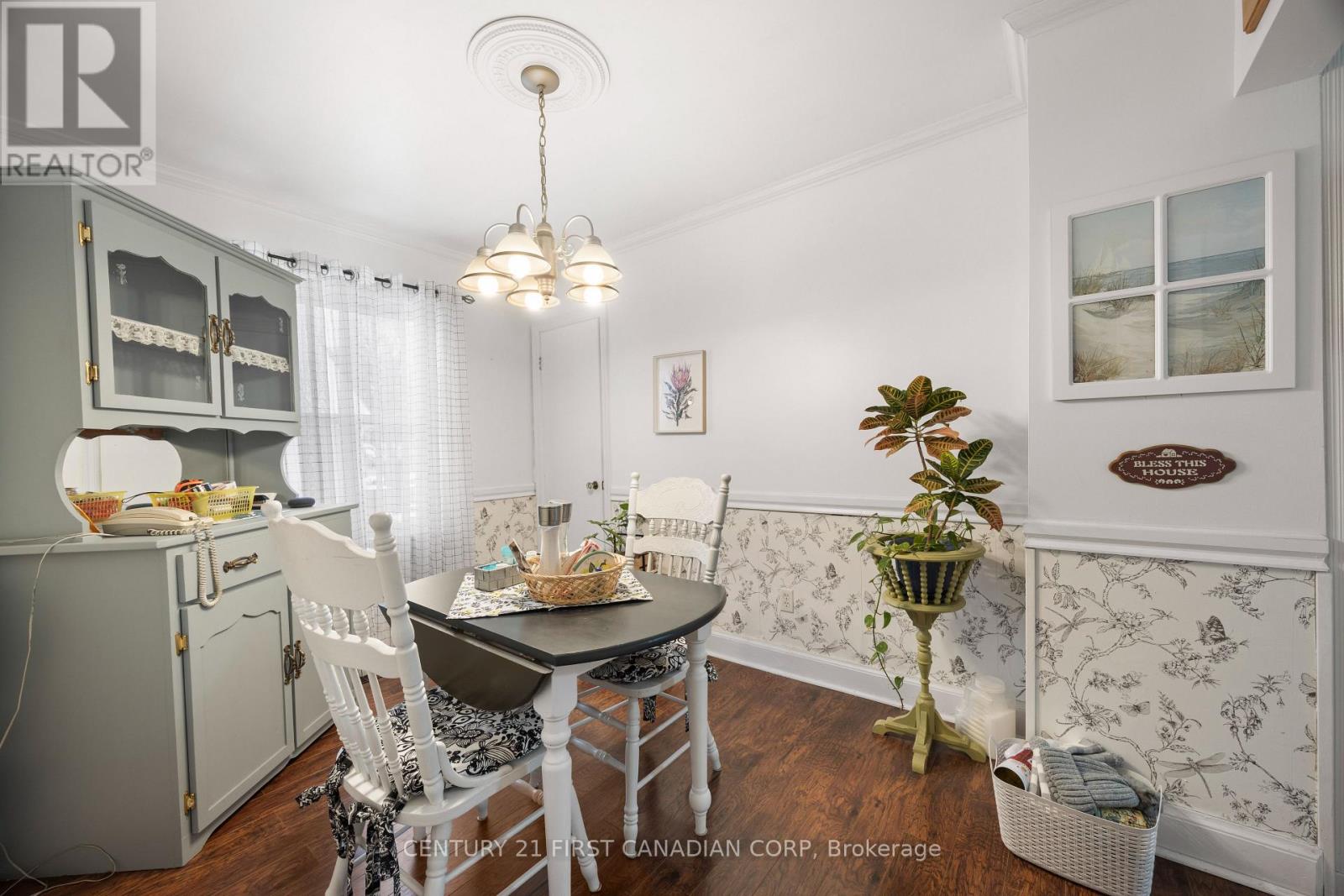 265 Short Avenue, London East, Ontario  N5W 1W3 - Photo 9 - X12562182