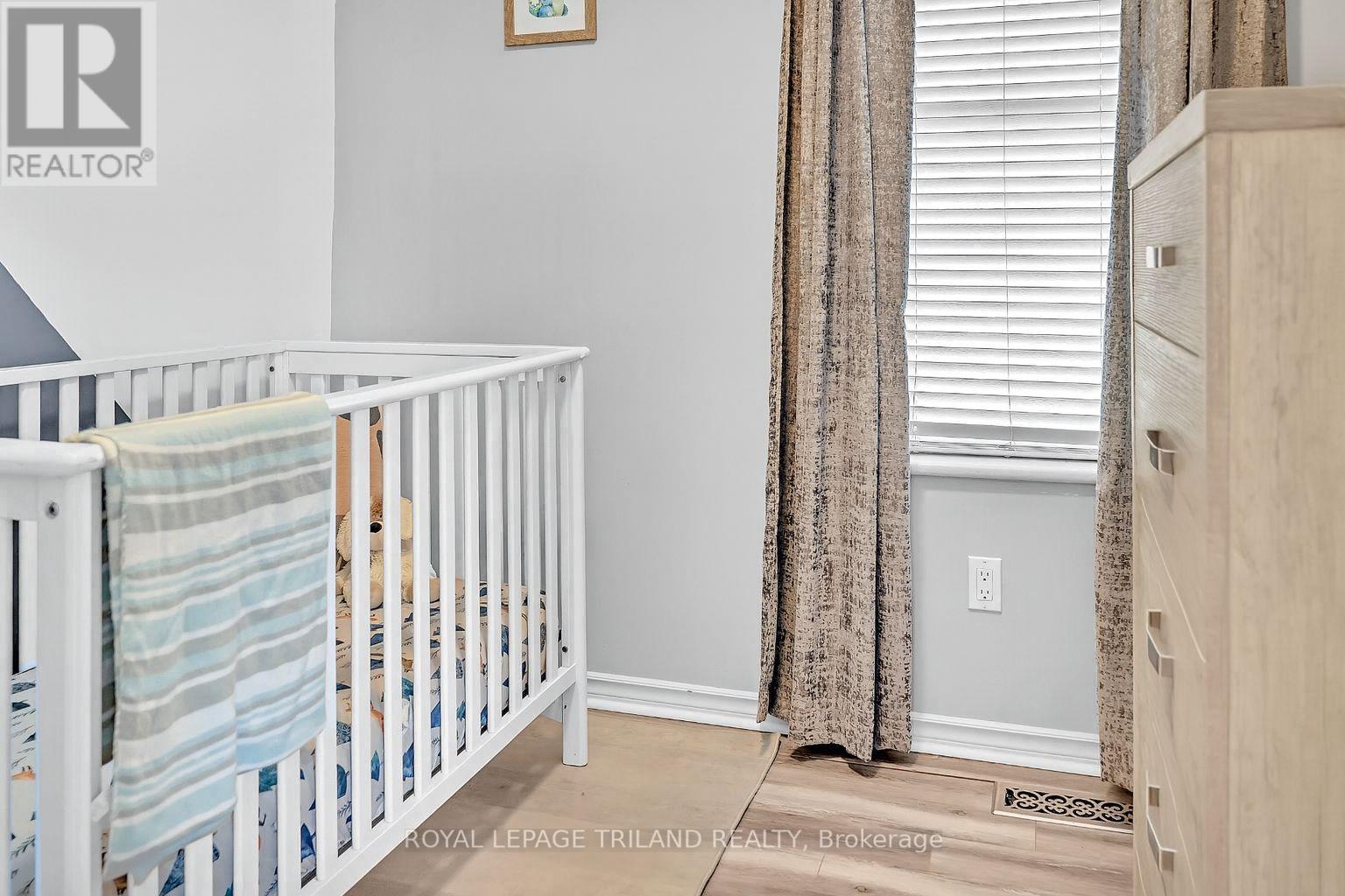 716 Cheapside Street, London East, Ontario  N5Y 3Y5 - Photo 13 - X12562252