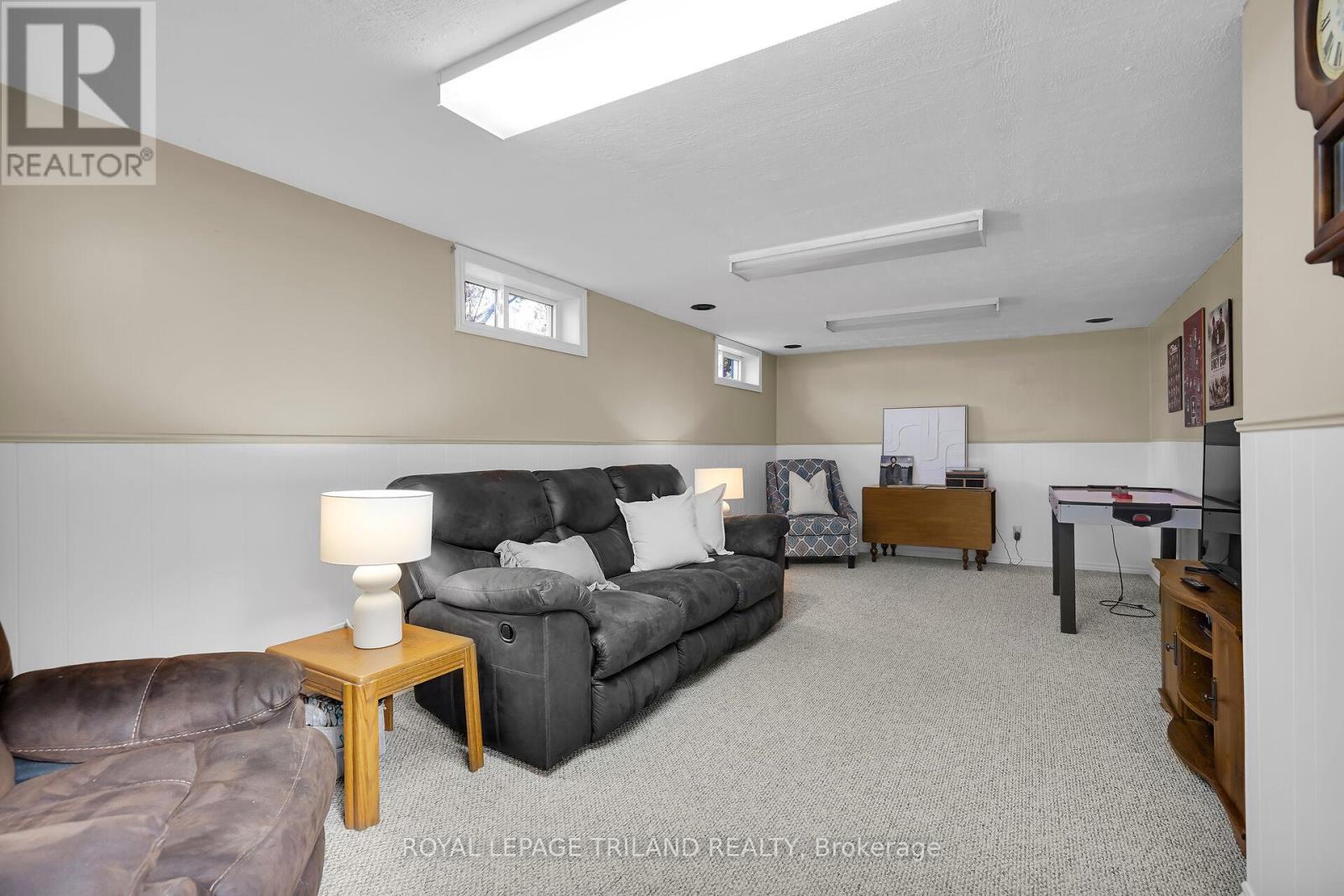 544 Griffith Street, London South, Ontario  N6K 2S6 - Photo 22 - X12562318