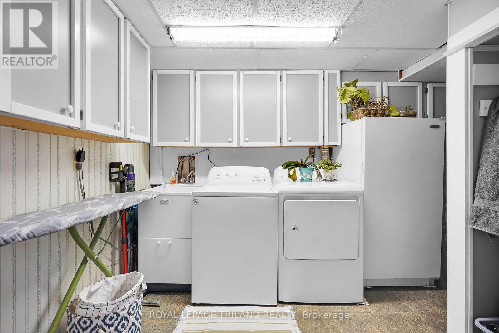 544 Griffith Street, London South, Ontario  N6K 2S6 - Photo 25 - X12562318