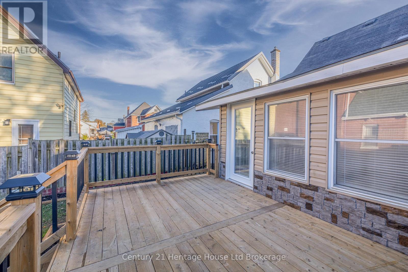 89 Scott Street, St. Thomas, Ontario  N5P 1L1 - Photo 13 - X12486335