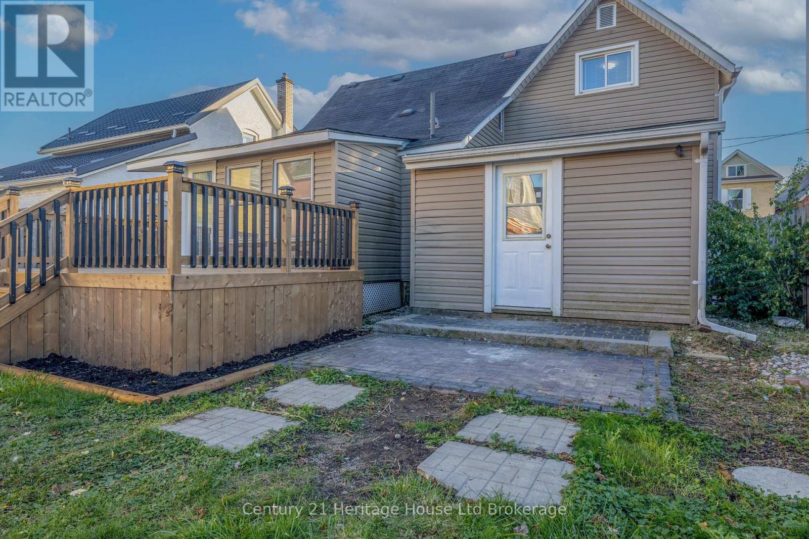 89 Scott Street, St. Thomas, Ontario  N5P 1L1 - Photo 15 - X12486335