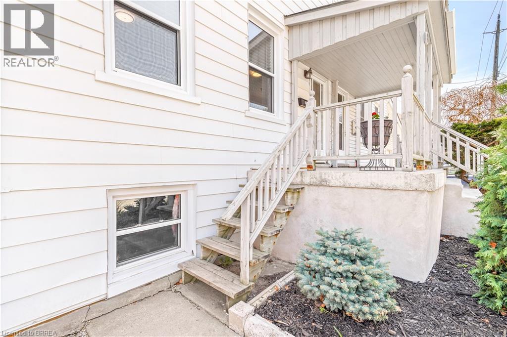 79 Palace Street, Brantford, Ontario  N3T 3W8 - Photo 4 - 40788747