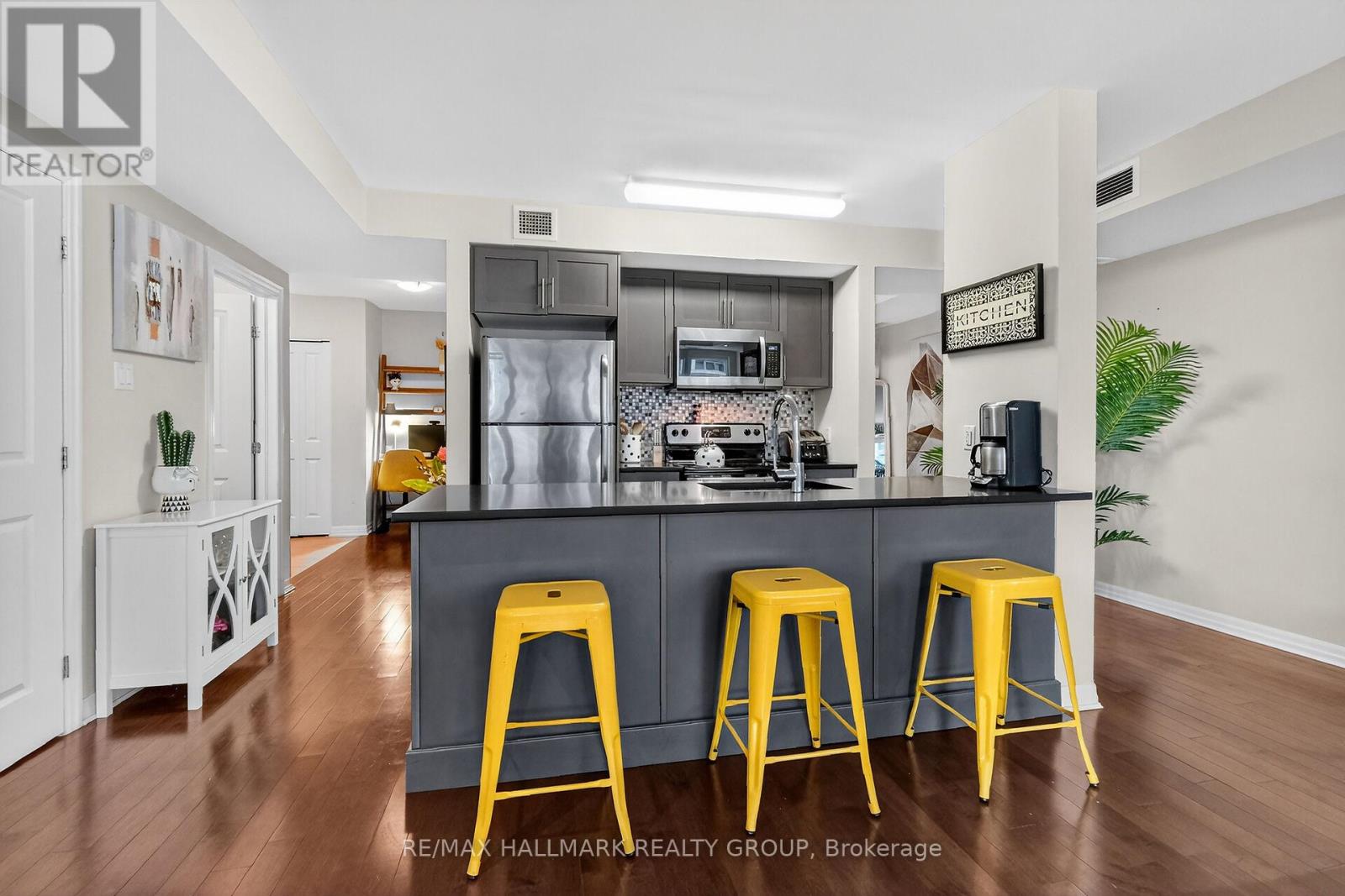 206 - 242 Rideau Street, Ottawa, Ontario  K1N 0B7 - Photo 15 - X12562284