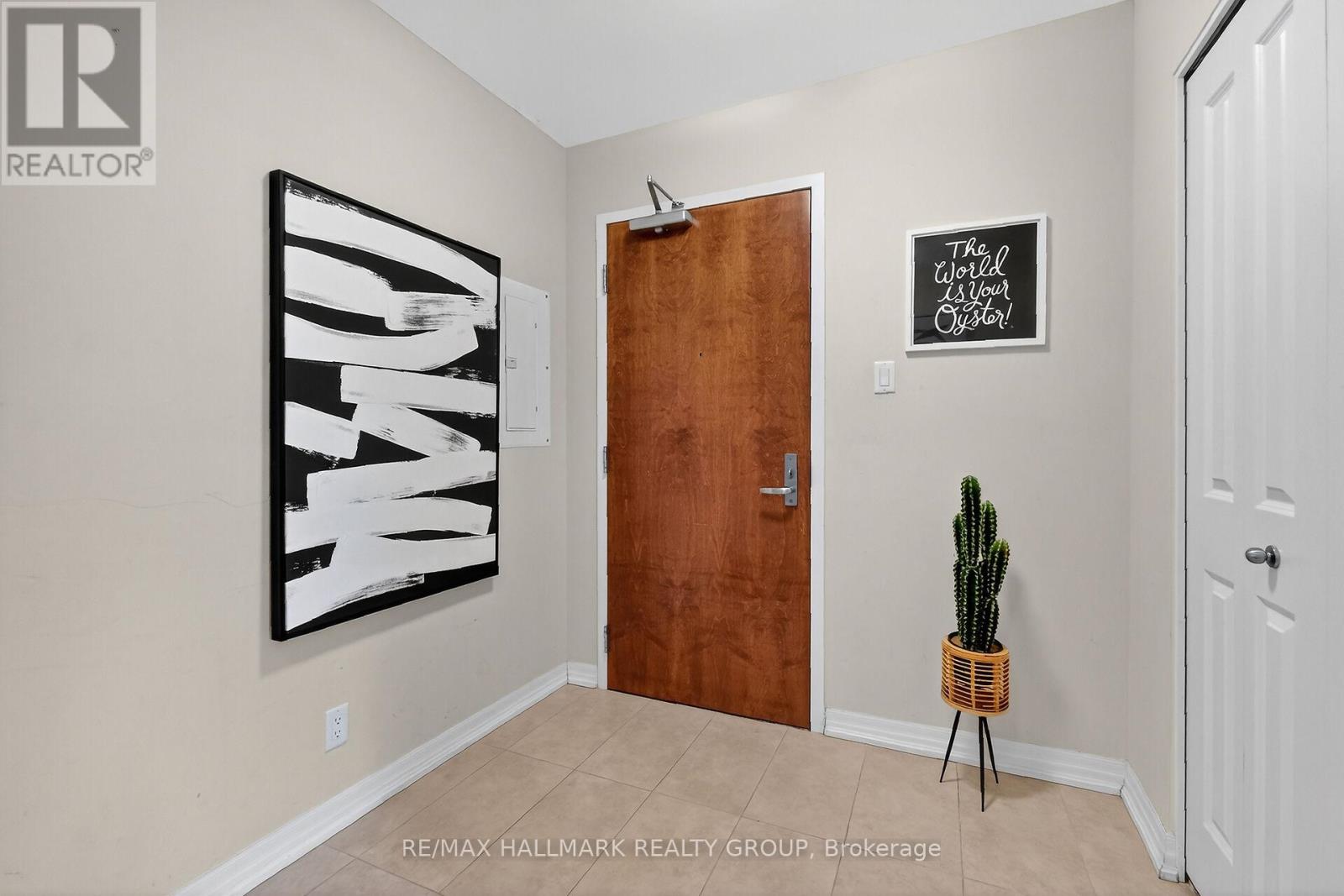 206 - 242 Rideau Street, Ottawa, Ontario  K1N 0B7 - Photo 6 - X12562284