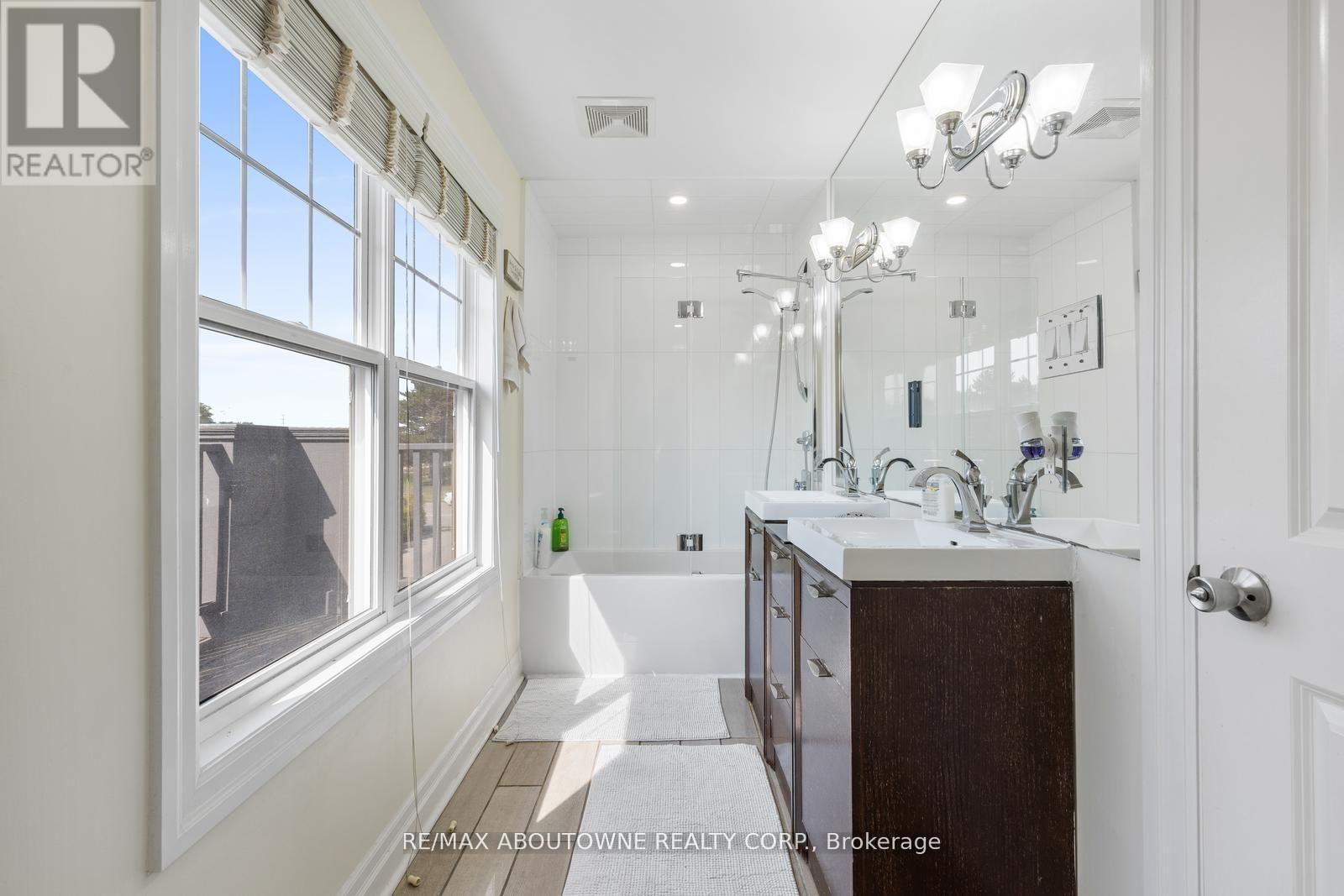 1073 North Service Road, Hamilton, Ontario  L8E 5E1 - Photo 29 - X12562122