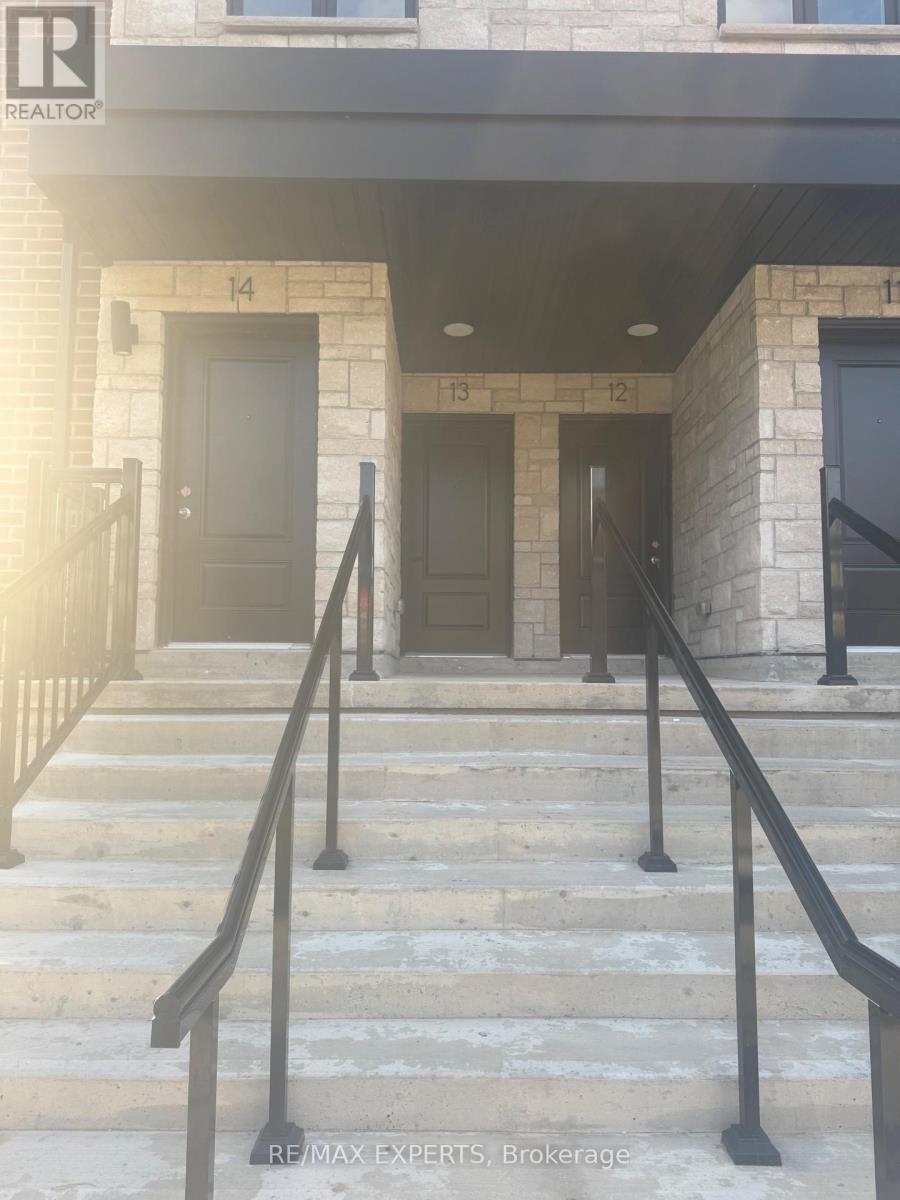 13 - 2 SLESSOR BOULEVARD, Grimsby, Ontario