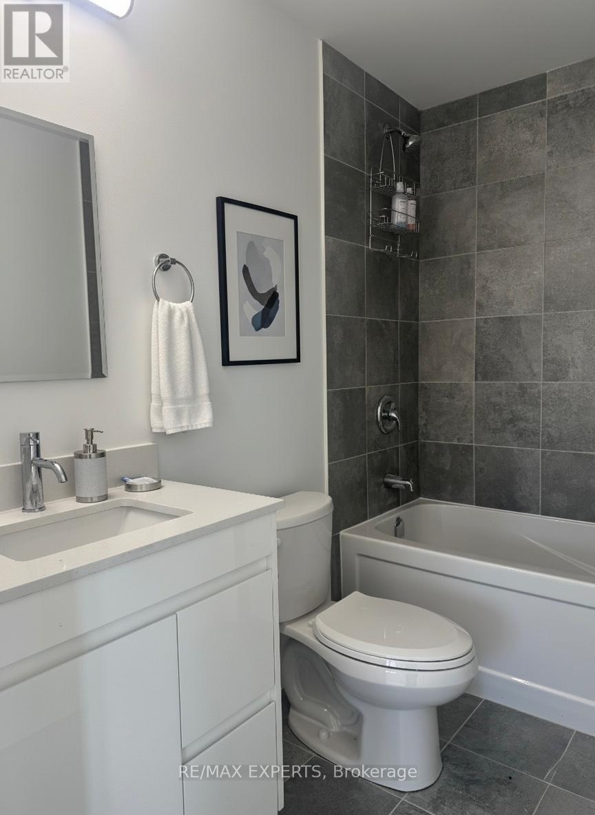 13 - 2 Slessor Boulevard, Grimsby, Ontario  L3M 3T2 - Photo 12 - X12562146