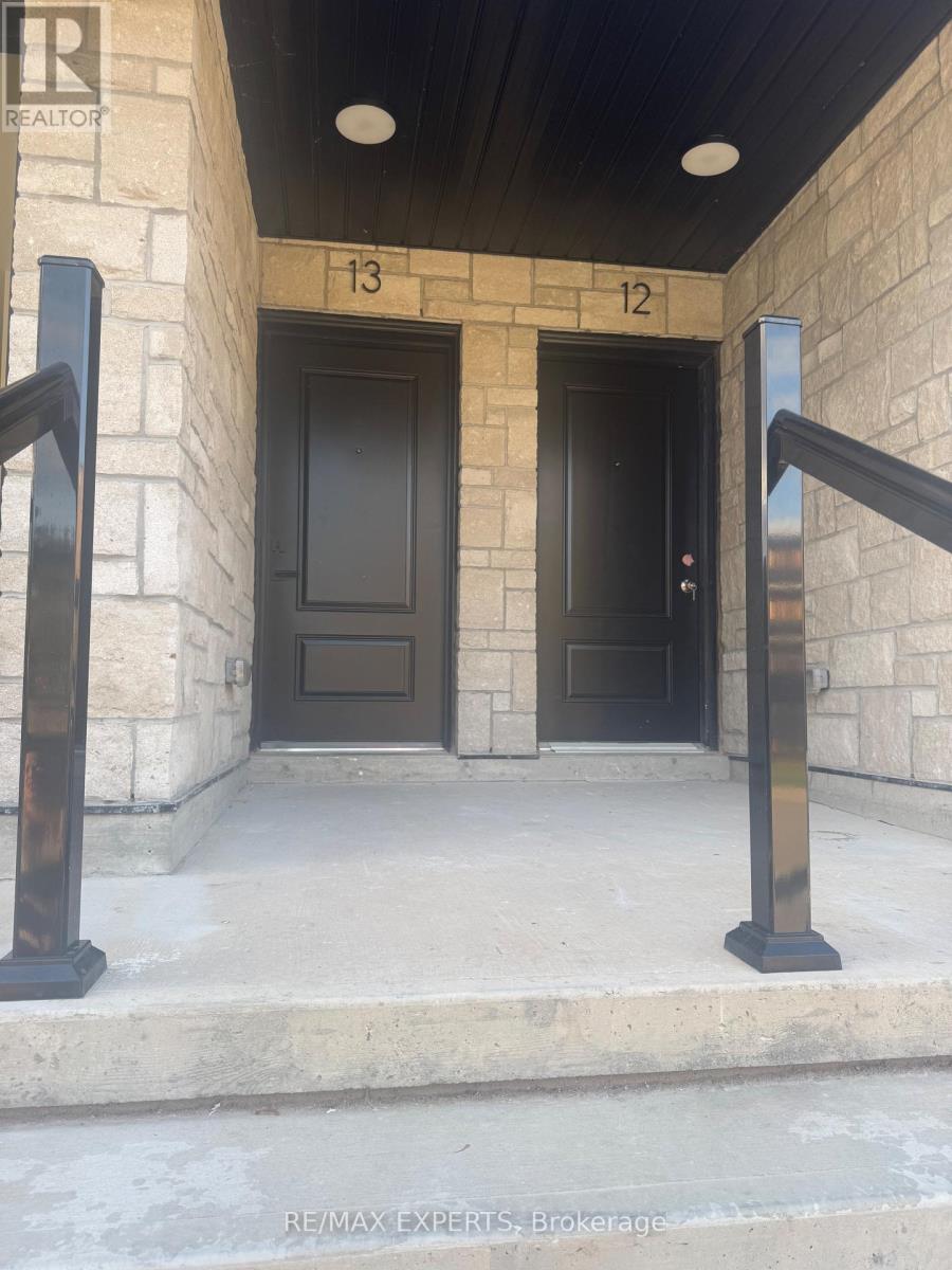 13 - 2 Slessor Boulevard, Grimsby, Ontario  L3M 3T2 - Photo 2 - X12562146