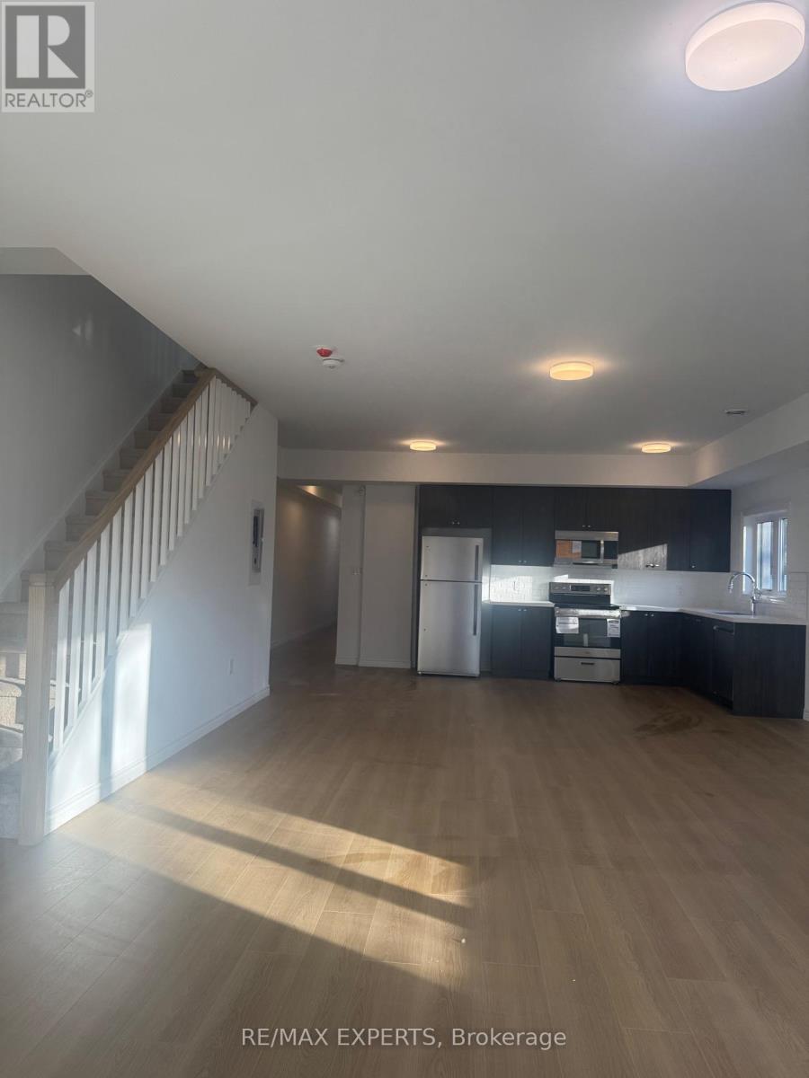 13 - 2 Slessor Boulevard, Grimsby, Ontario  L3M 3T2 - Photo 7 - X12562146