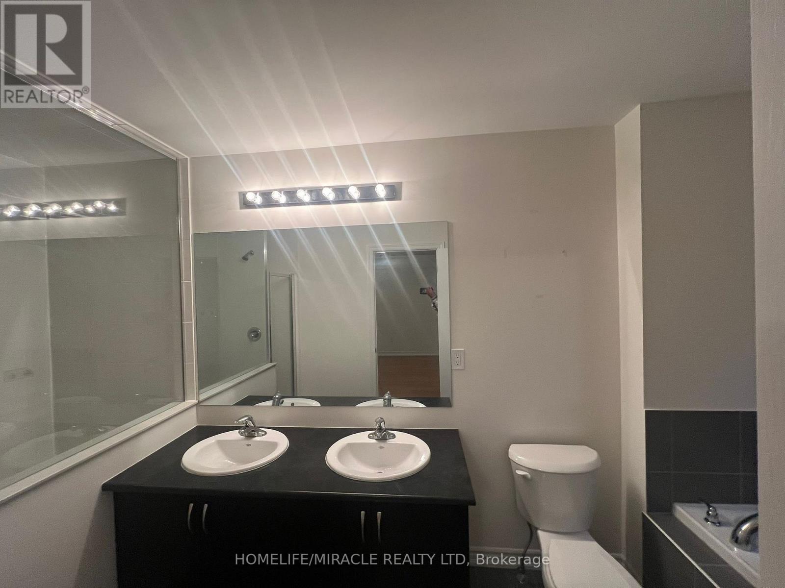 35 Tamworth Terrace, Barrie, Ontario  L9J 0W5 - Photo 9 - S12561716