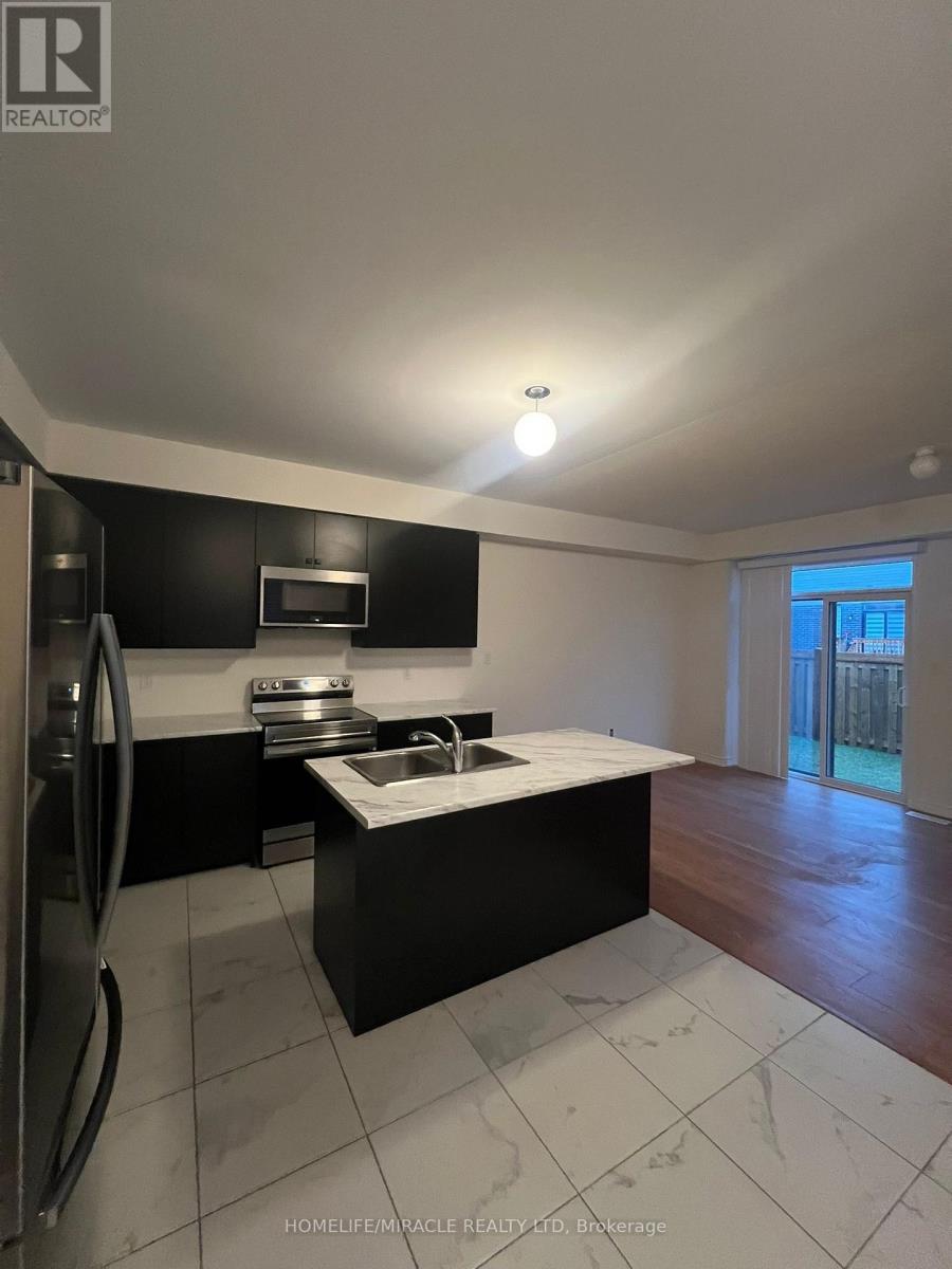 35 Tamworth Terrace, Barrie, Ontario  L9J 0W5 - Photo 2 - S12561716