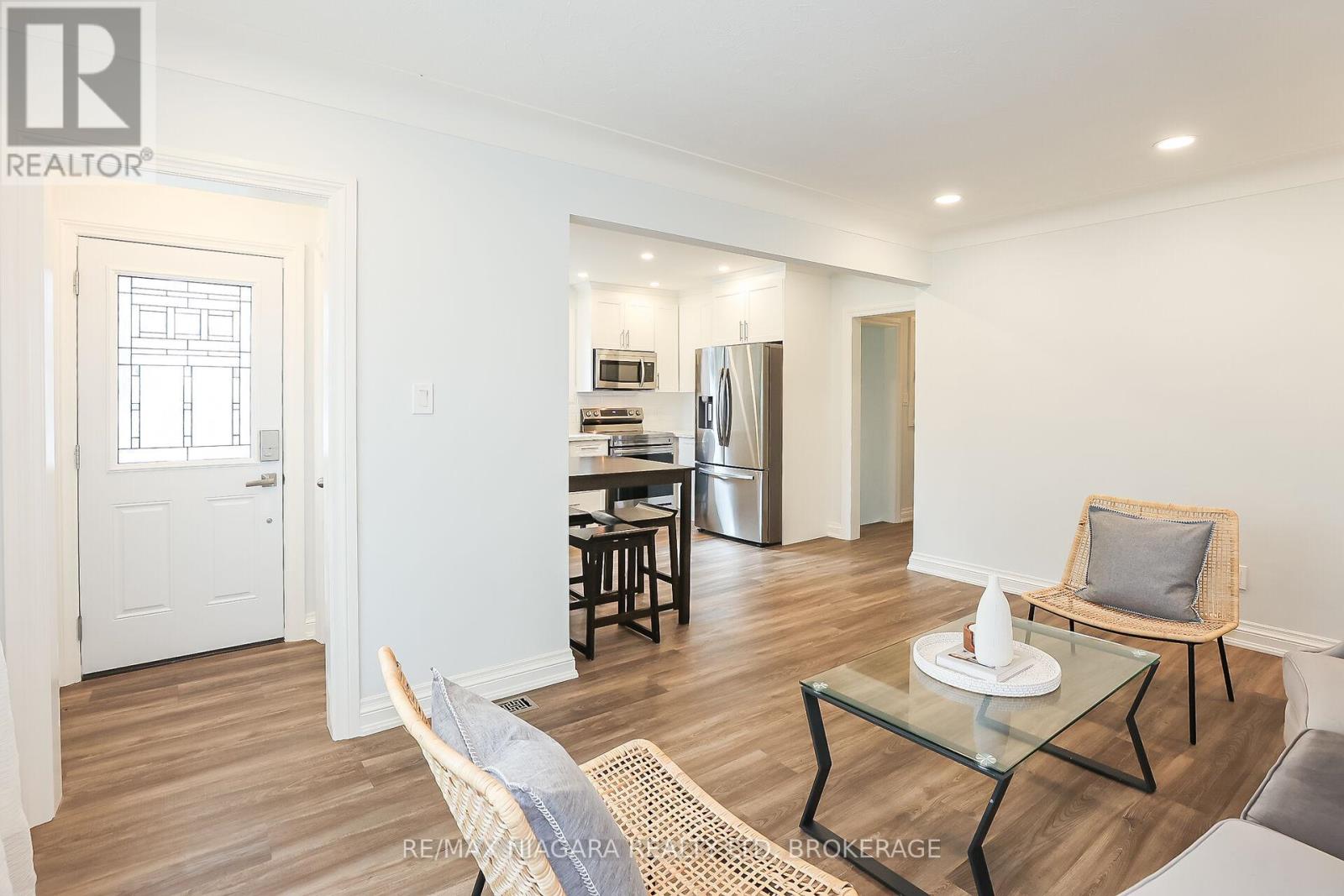 261 Vine Street, St. Catharines, Ontario  L2M 4T2 - Photo 10 - X12562218