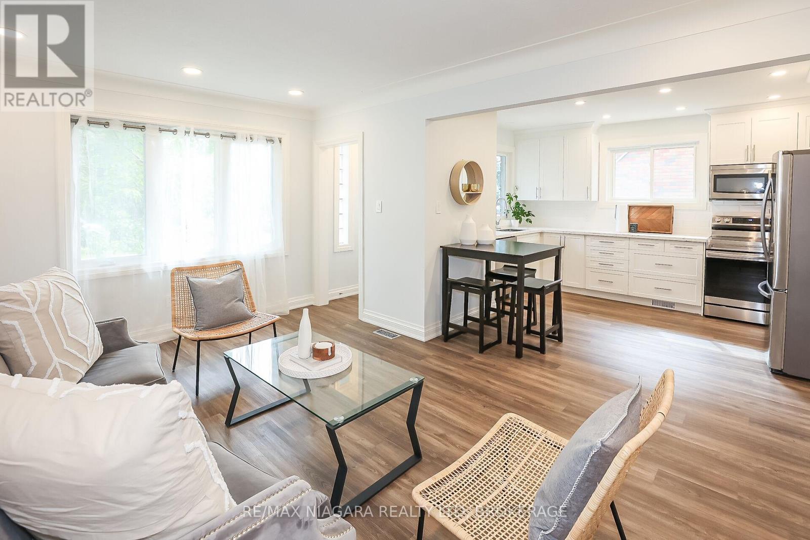 261 Vine Street, St. Catharines, Ontario  L2M 4T2 - Photo 11 - X12562218