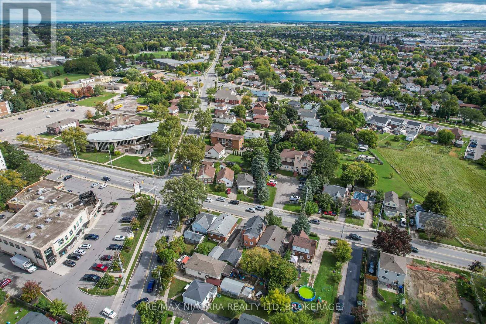 261 Vine Street, St. Catharines, Ontario  L2M 4T2 - Photo 40 - X12562218