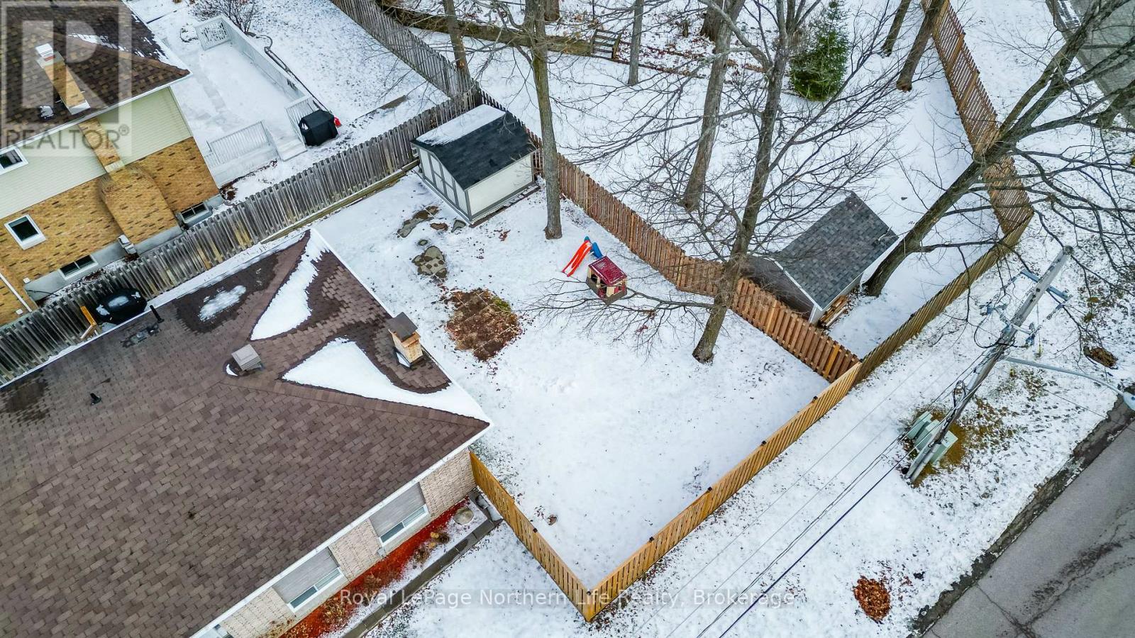 310 Surrey Drive, North Bay, Ontario  P1C 1E3 - Photo 35 - X12562208