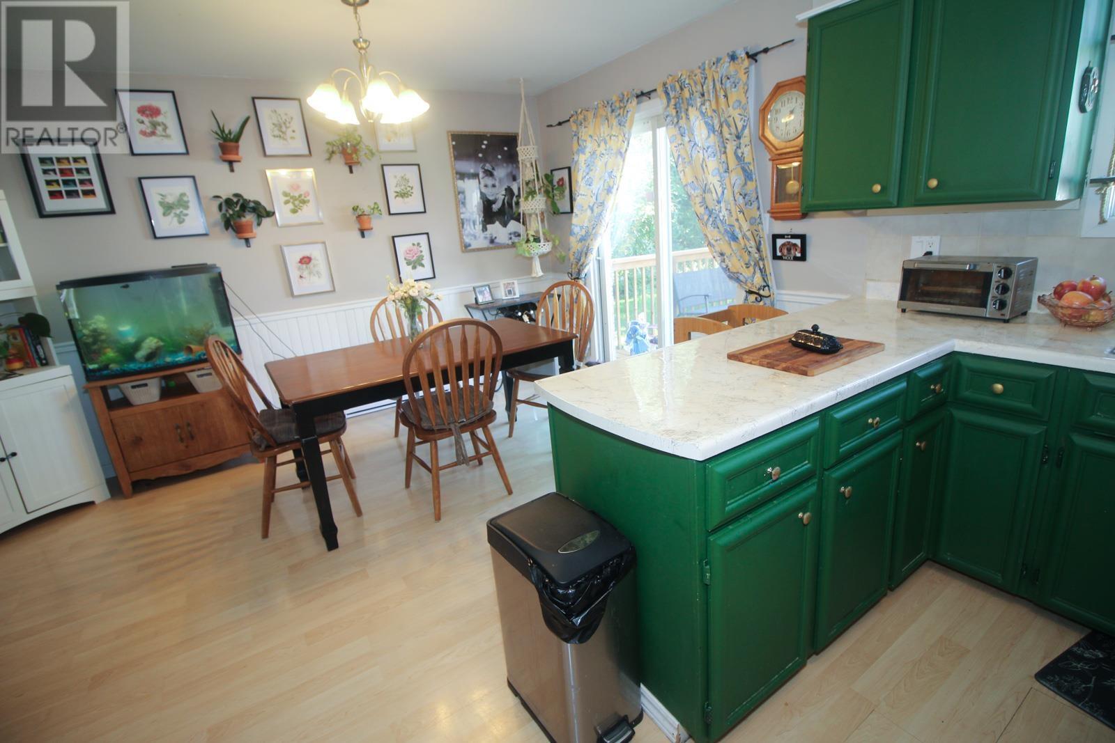 30 Sutton Pl, Sault Ste. Marie, Ontario P6A 6B4 - Photo 11 - SM252763