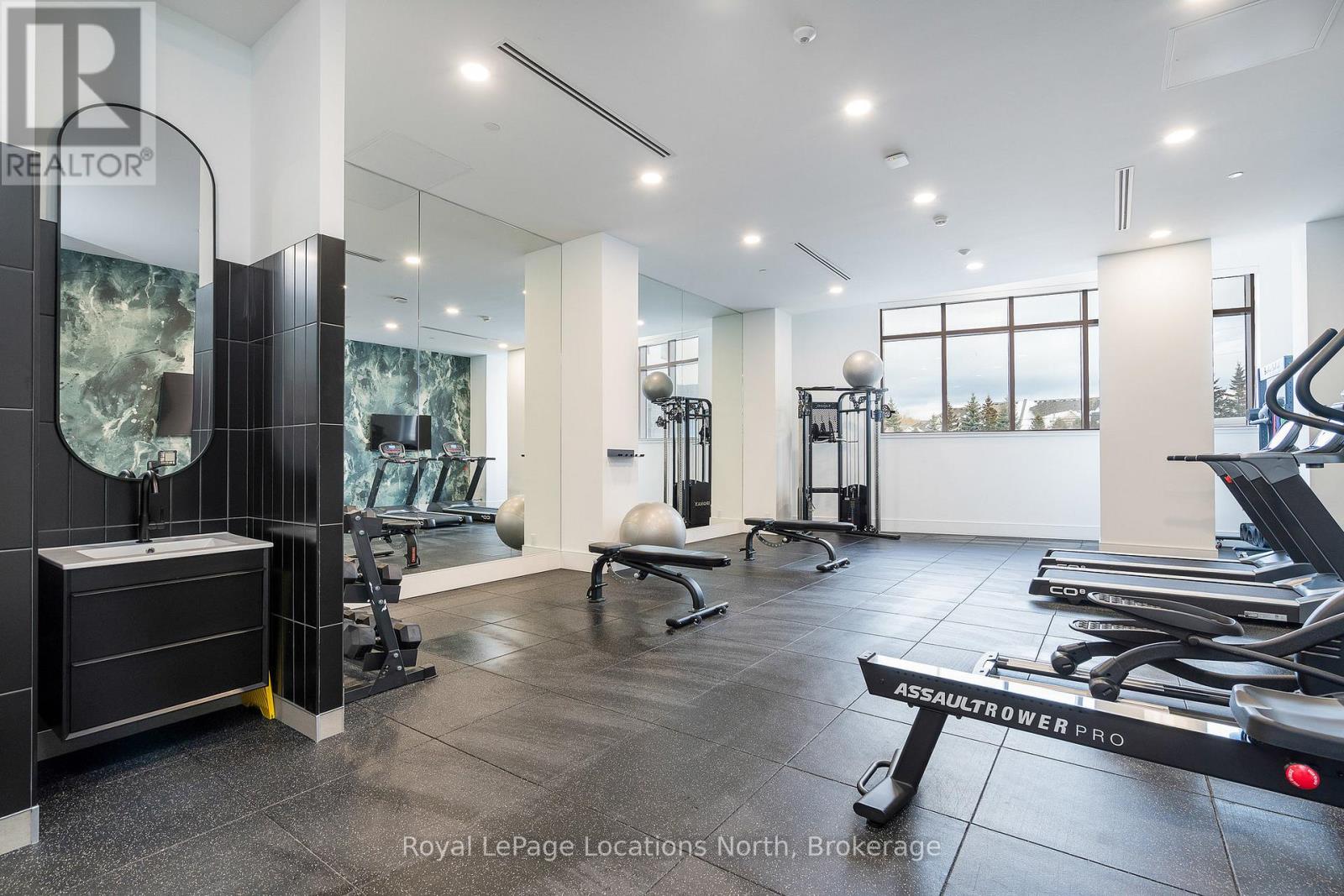 501 - 31 Huron Street, Collingwood, Ontario  L9Y 1C3 - Photo 35 - S12562200