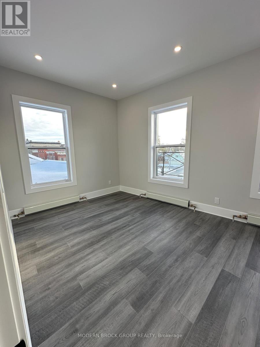 5 - 4 Water Street, North Grenville, Ontario  K0G 1J0 - Photo 12 - X12562364