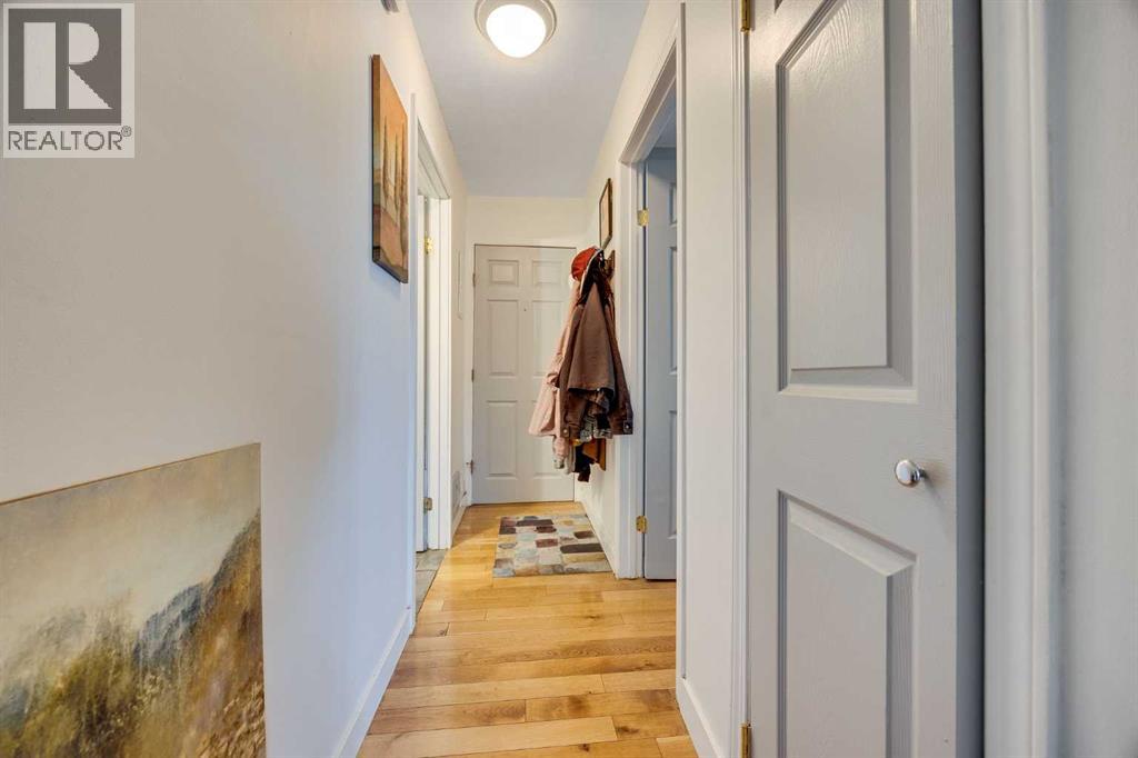 302, 836 4 Avenue Nw, Calgary, Alberta  T2M 0M8 - Photo 3 - A2245707