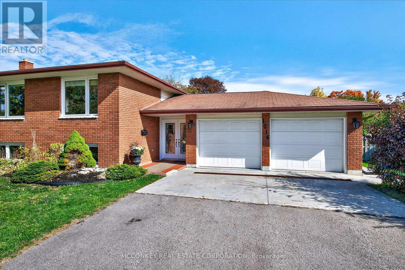 1216 Hilliard Street, Peterborough, Ontario  K9H 7H9 - Photo 4 - X12562302