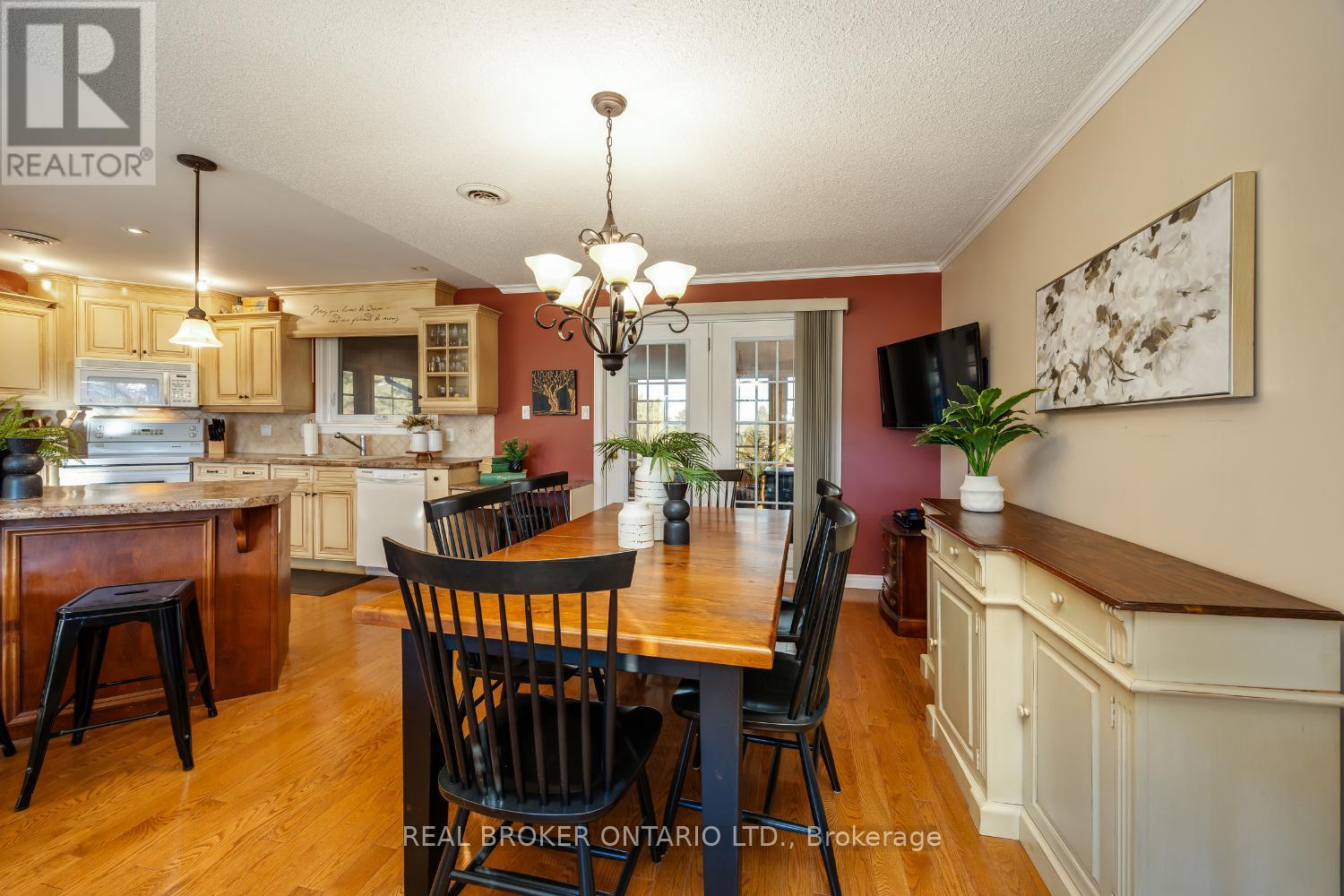 307 The Captain's Corner, Kawartha Lakes, Ontario  K0M 1A0 - Photo 15 - X12562404