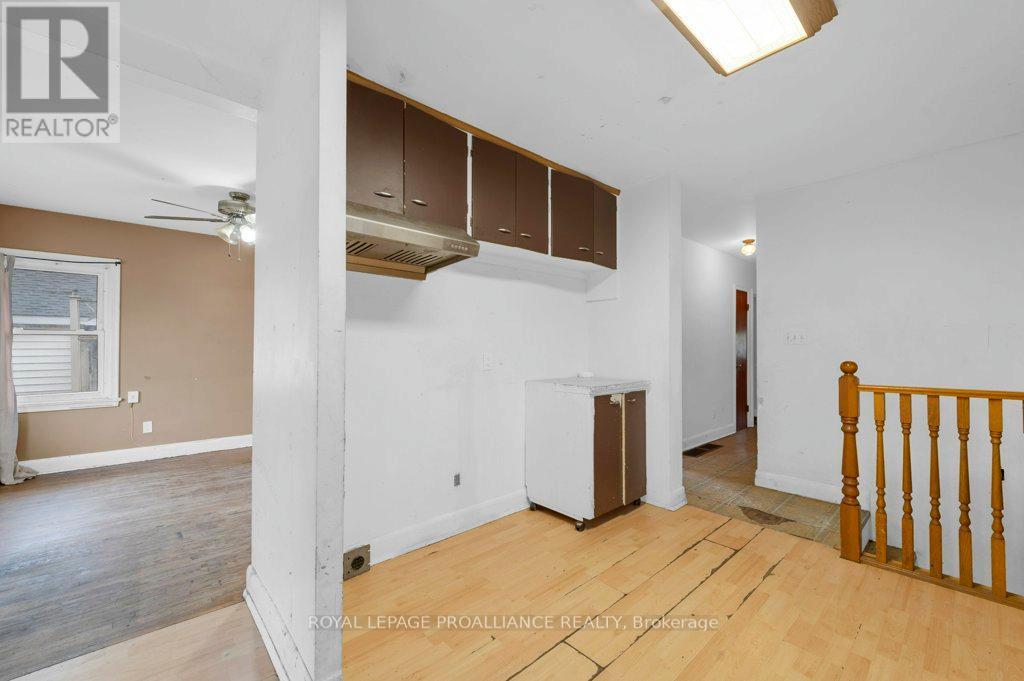 2 Bettes Street, Belleville, Ontario  K8N 3N3 - Photo 14 - X12562418