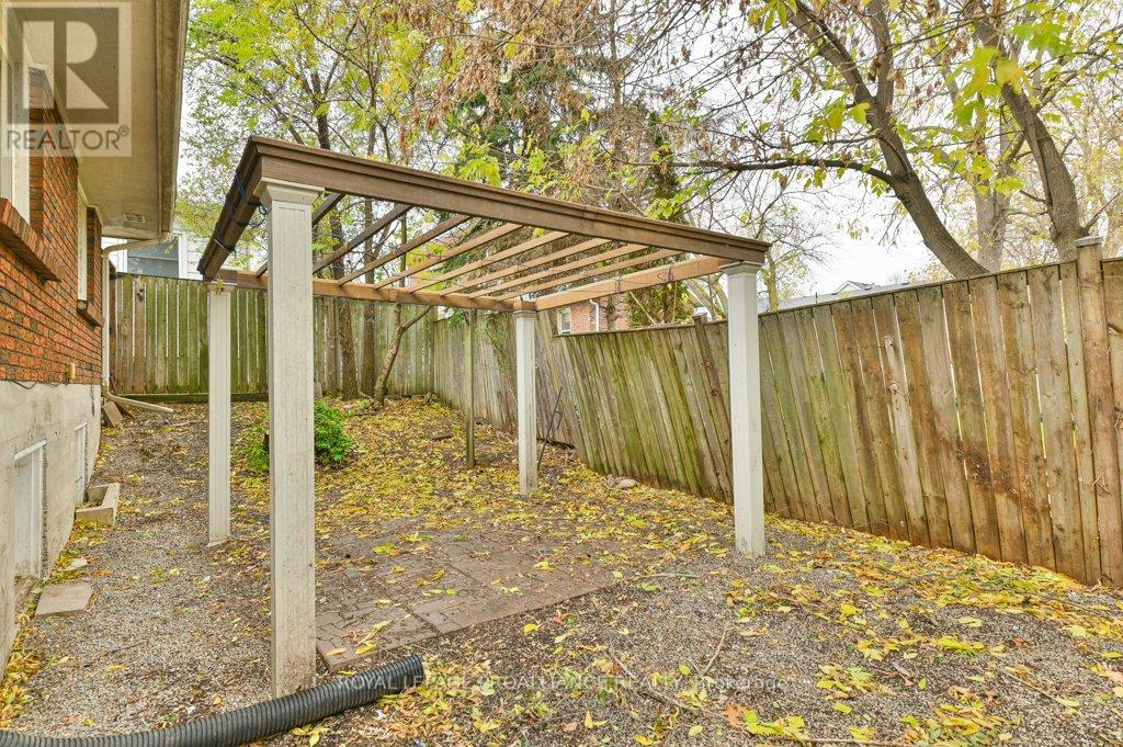 2 Bettes Street, Belleville, Ontario  K8N 3N3 - Photo 24 - X12562418