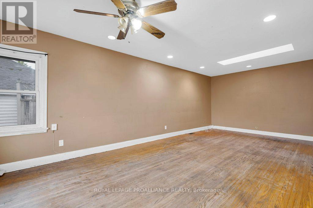 2 Bettes Street, Belleville, Ontario  K8N 3N3 - Photo 7 - X12562418