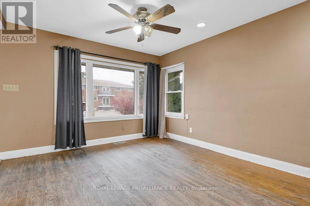 2 Bettes Street, Belleville, Ontario  K8N 3N3 - Photo 9 - X12562418