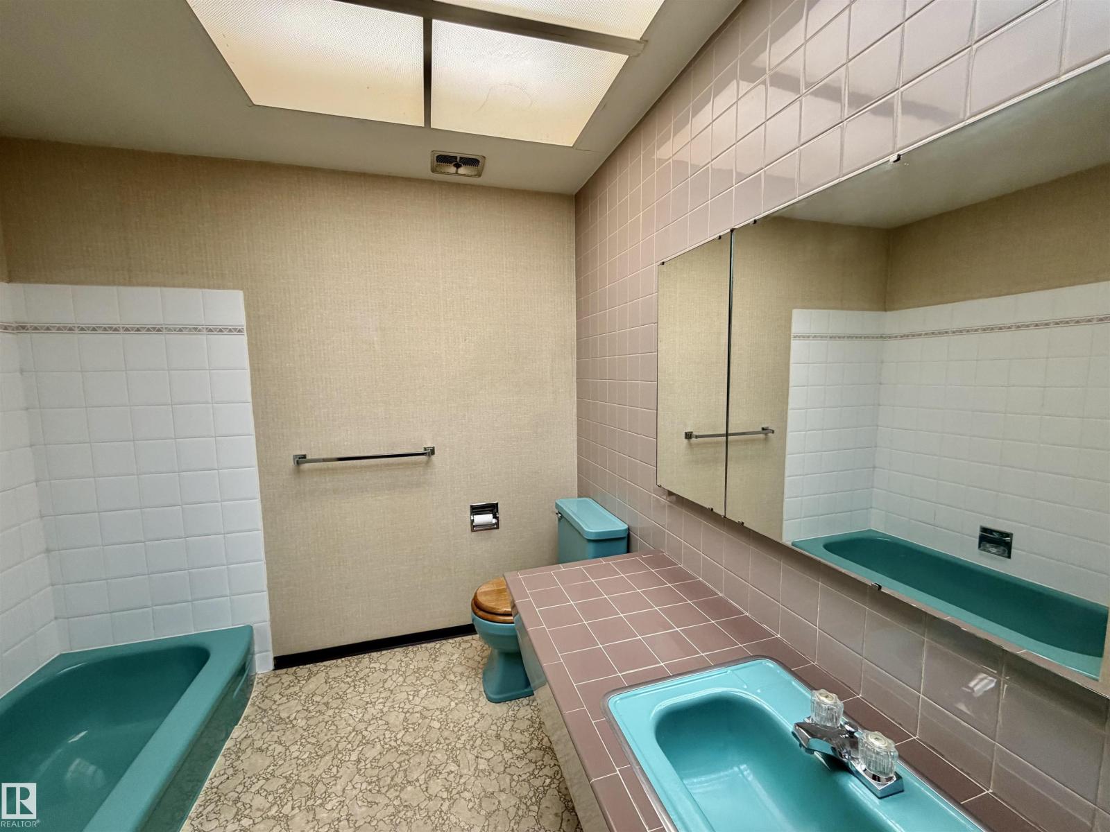 15416 75 Av Nw, Edmonton, Alberta  T5R 2Z1 - Photo 48 - E4466046