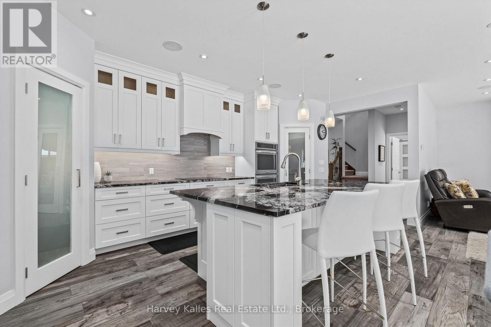 36 Homestead Lane, Huntsville (Chaffey), Ontario  P1H 2N8 - Photo 12 - X12562212