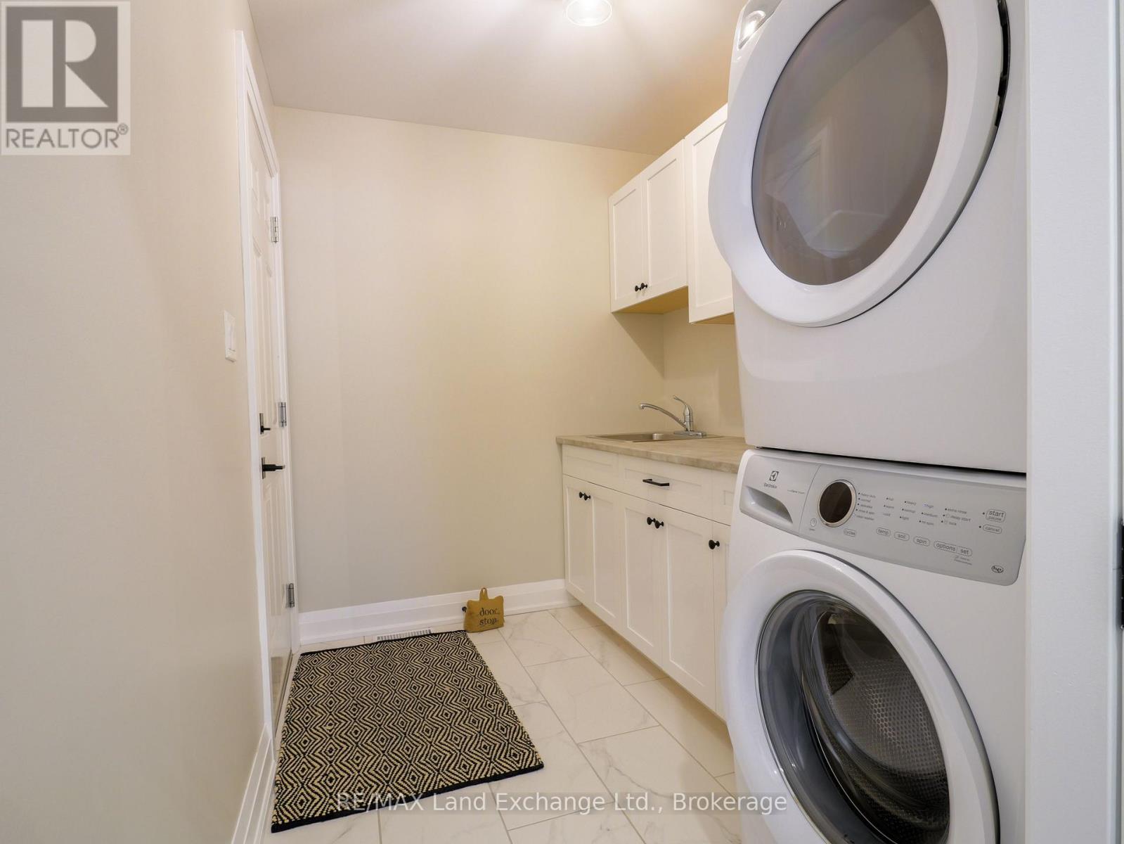 1 - 2 Fairway Lane, Saugeen Shores, Ontario  N0H 2C3 - Photo 25 - X12562344