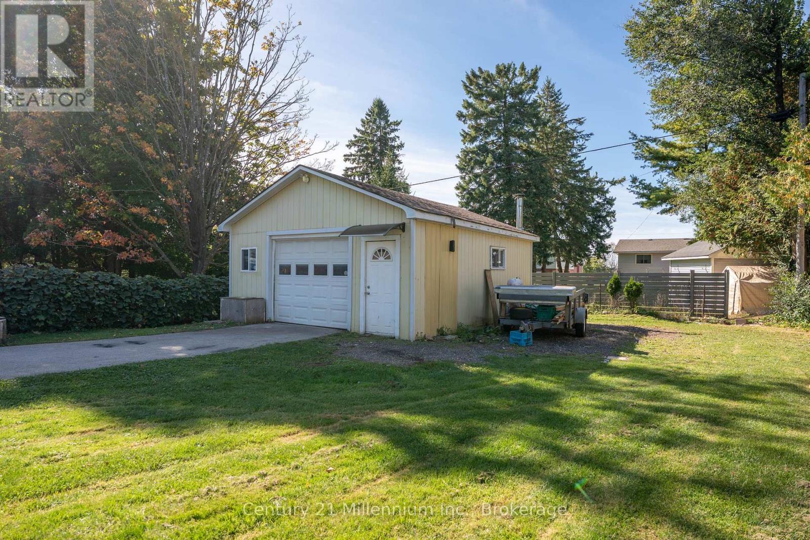 1980 6th Avenue E, Owen Sound, Ontario  N4K 2W5 - Photo 11 - X12562396