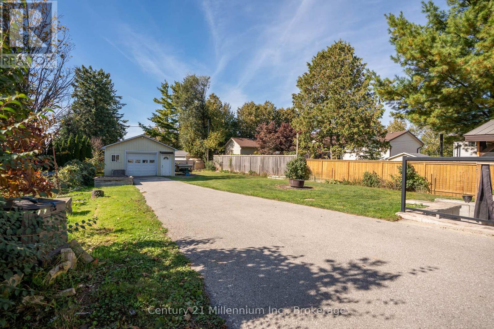 1980 6th Avenue E, Owen Sound, Ontario  N4K 2W5 - Photo 9 - X12562396