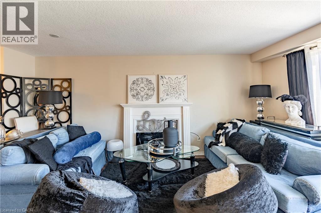 102 Donnenwerth Drive, Kitchener, Ontario  N2E 4C9 - Photo 11 - 40789092