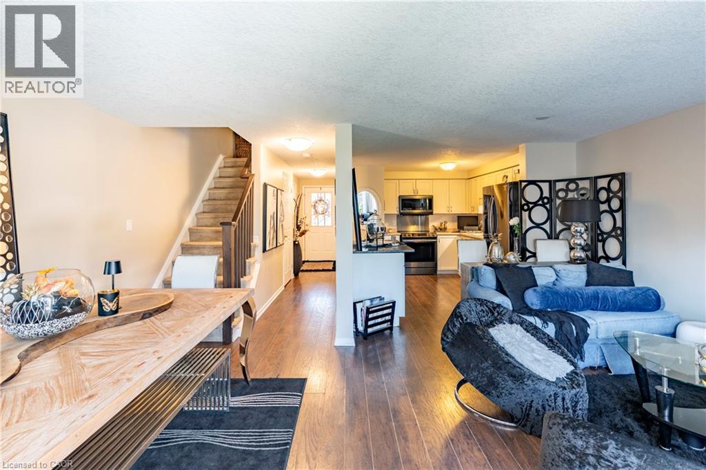 102 Donnenwerth Drive, Kitchener, Ontario  N2E 4C9 - Photo 12 - 40789092