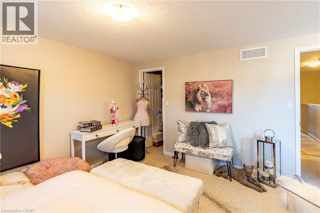 102 Donnenwerth Drive, Kitchener, Ontario  N2E 4C9 - Photo 25 - 40789092