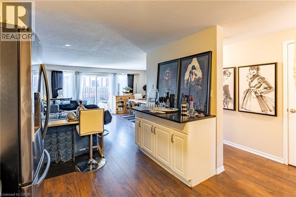 102 Donnenwerth Drive, Kitchener, Ontario  N2E 4C9 - Photo 9 - 40789092