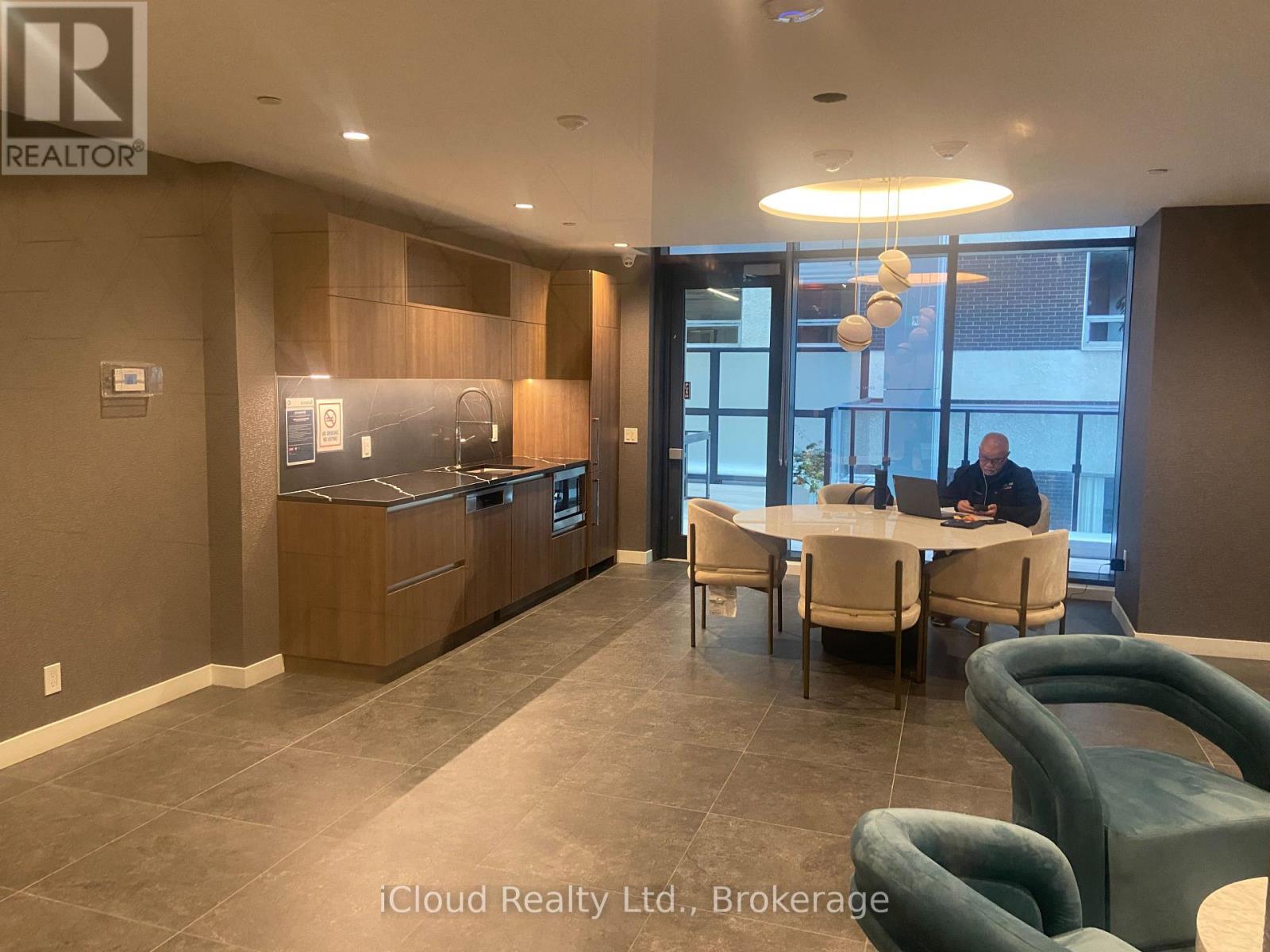 2502 - 38 Widmer Street, Toronto, Ontario  M5V 0P7 - Photo 13 - C12562170