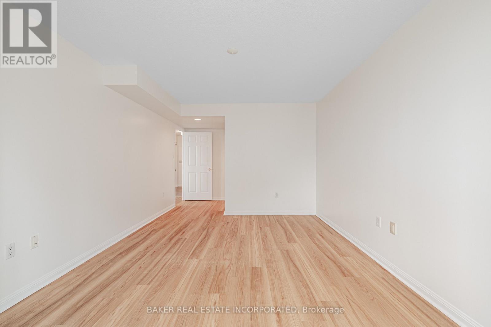 806 - 109 Front Street E, Toronto, Ontario  M5A 4P7 - Photo 15 - C12562194