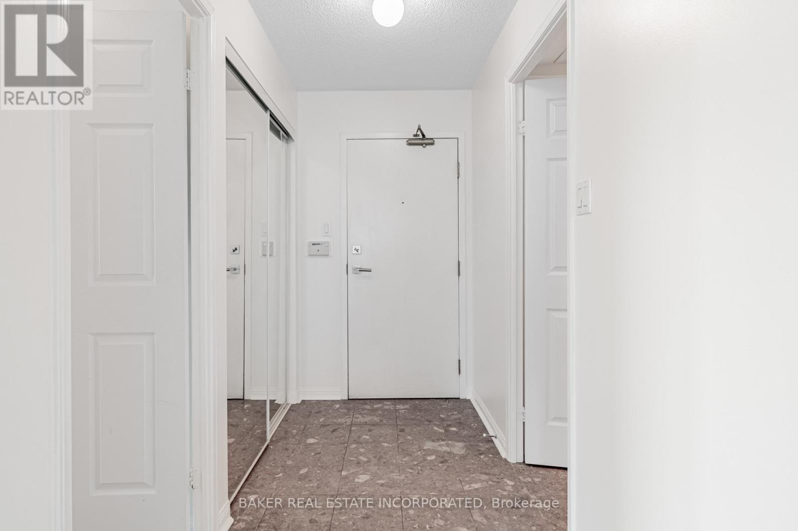 806 - 109 Front Street E, Toronto, Ontario  M5A 4P7 - Photo 5 - C12562194