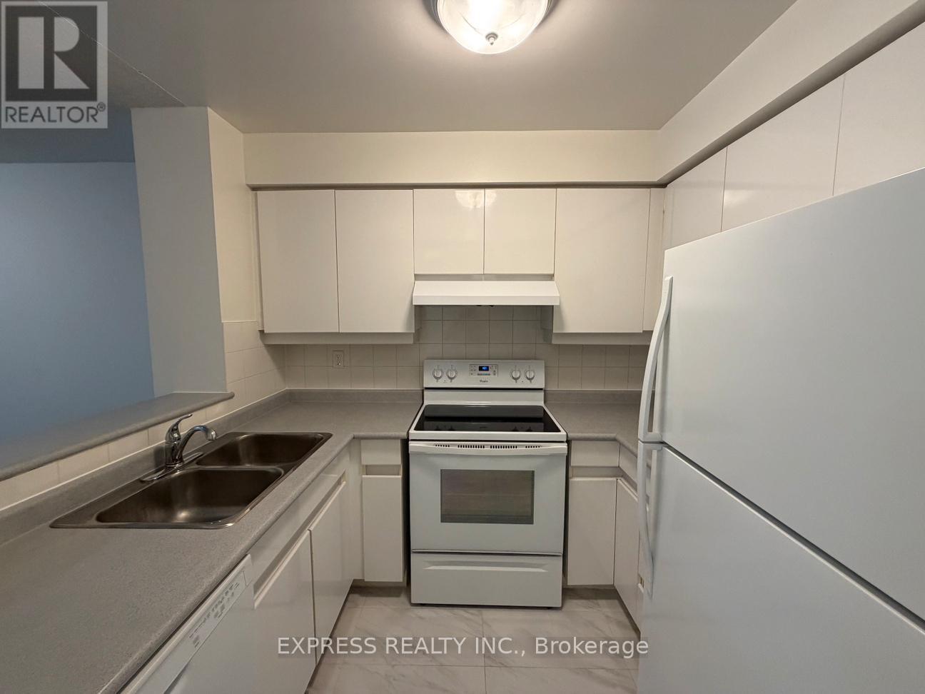 207 - 942 Yonge Street, Toronto, Ontario  M4W 3S8 - Photo 2 - C12562250